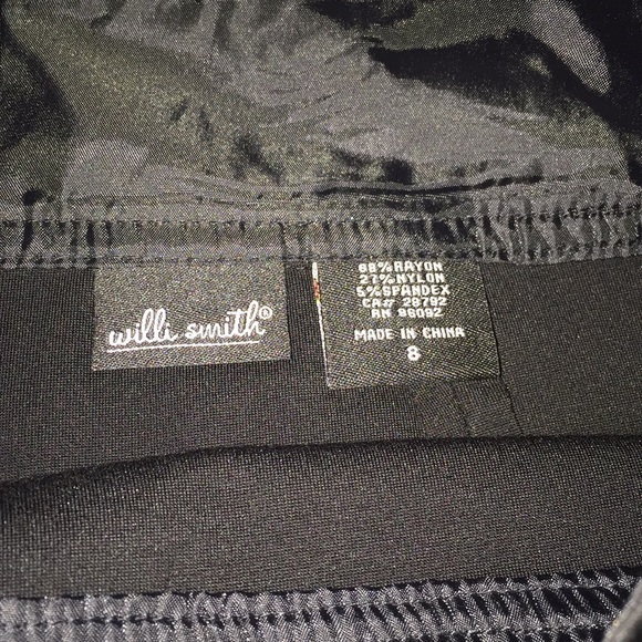 Black A-line skirt - Picture 3 of 4